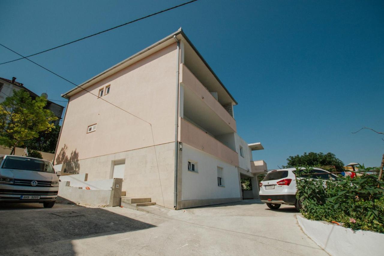 Apartments By The Sea Arbanija, Ciovo - 1085 تروغير المظهر الخارجي الصورة