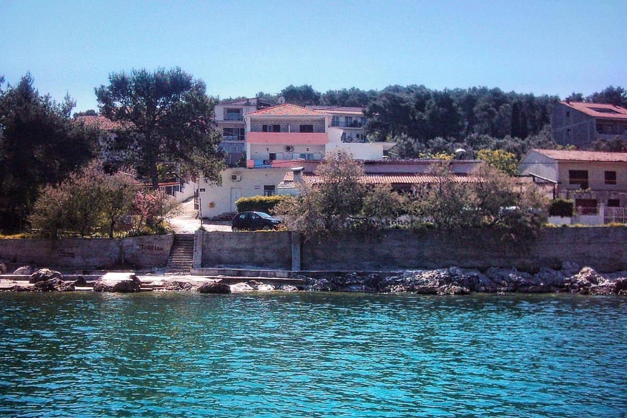 Apartments By The Sea Arbanija, Ciovo - 1085 تروغير المظهر الخارجي الصورة