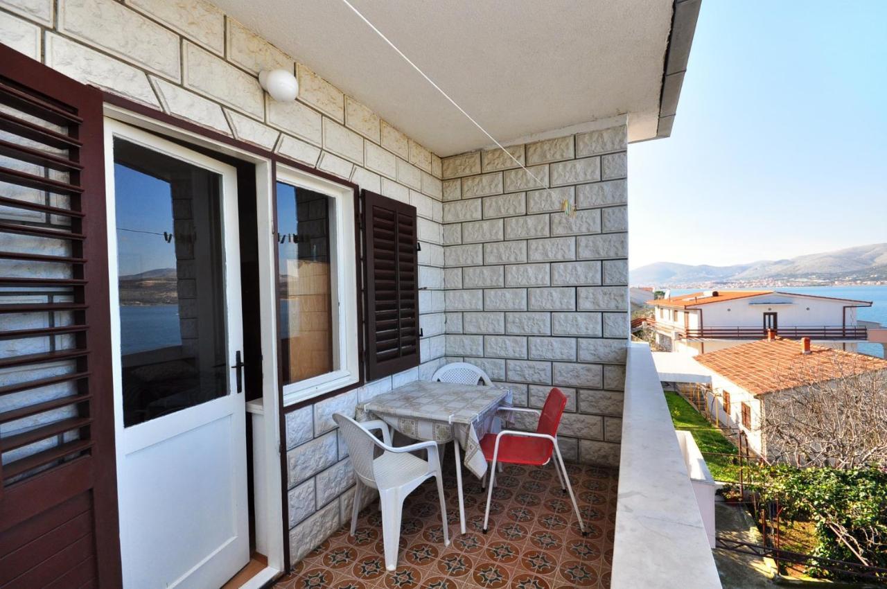 Apartments By The Sea Arbanija, Ciovo - 1085 تروغير المظهر الخارجي الصورة
